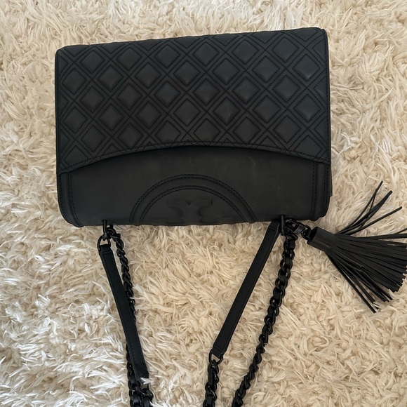 TORY BURCH BLACK FLEMING MATTE CONVERTIBLE SHOULDER BAG - Picture 3 of 11